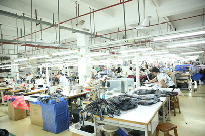 雨果揭秘⑩ 高级定制女装的精密流程化——探访深圳南油产业带服装巨头与演出经纪